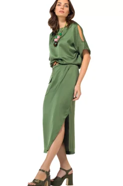 1667-61 / Korte Asymmetrische Soepelvallende Top><noscript><img width=