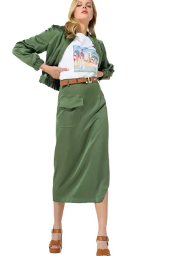 1767-61 / Rechtvallende Shiny Midi Rok><noscript><img width=