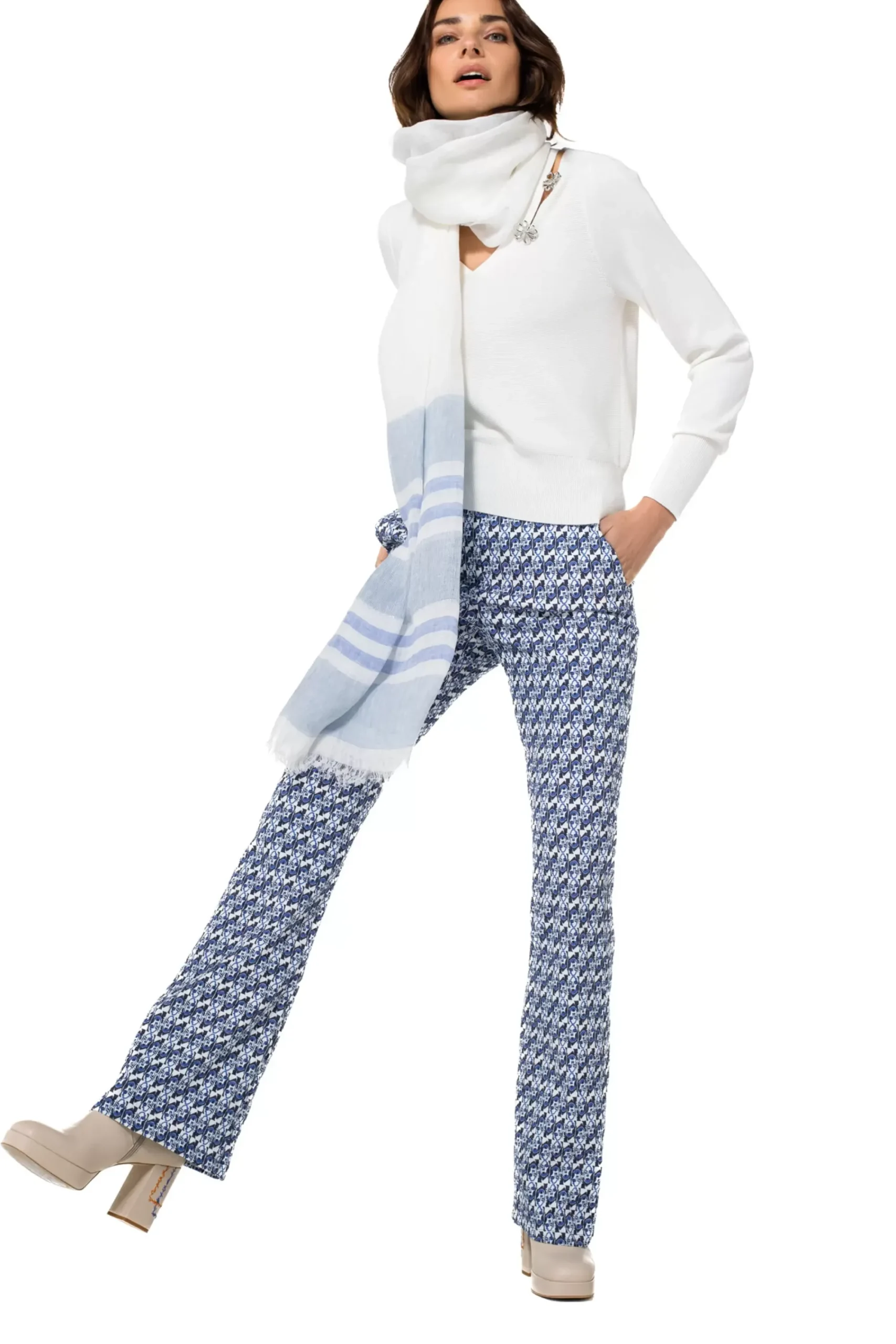 1023-29 / Sjaal>Caroline Biss Discount
