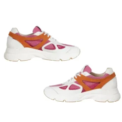 1374-53 / Sneaker>Caroline Biss