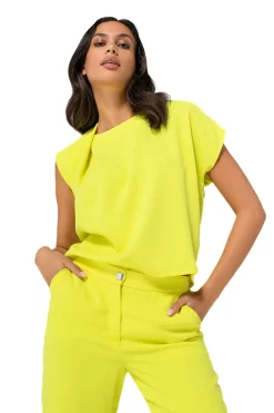 1621-80 / Soepelvallende Asymmetrische Korte Top><noscript><img width=